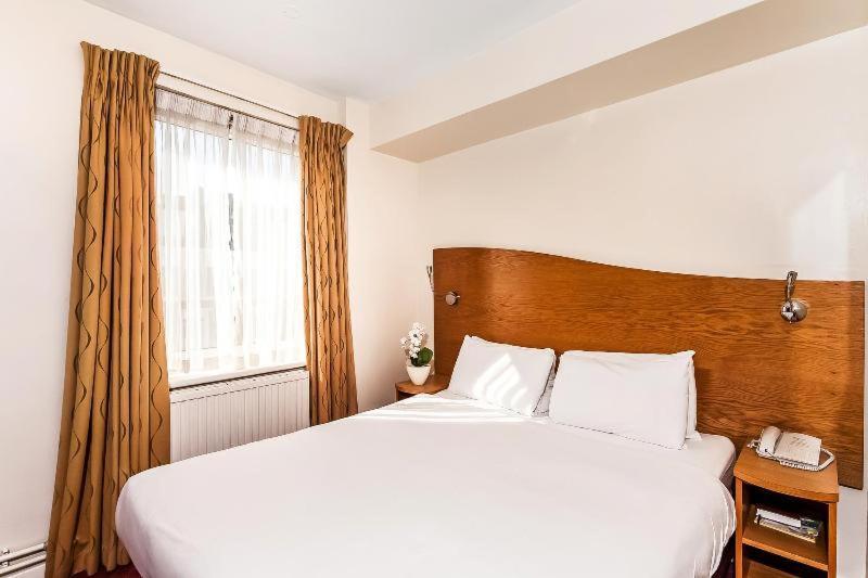 Hotel Ambassadors Londra