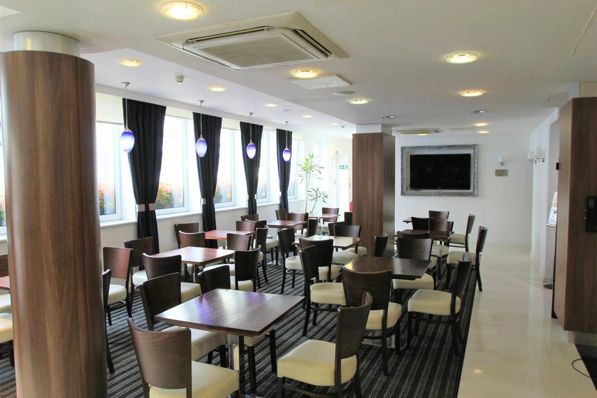Hotel Ambassadors Londra