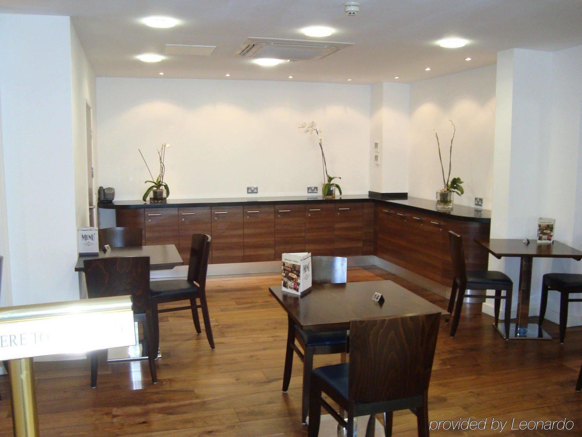 Ambassadors Hotel Londra